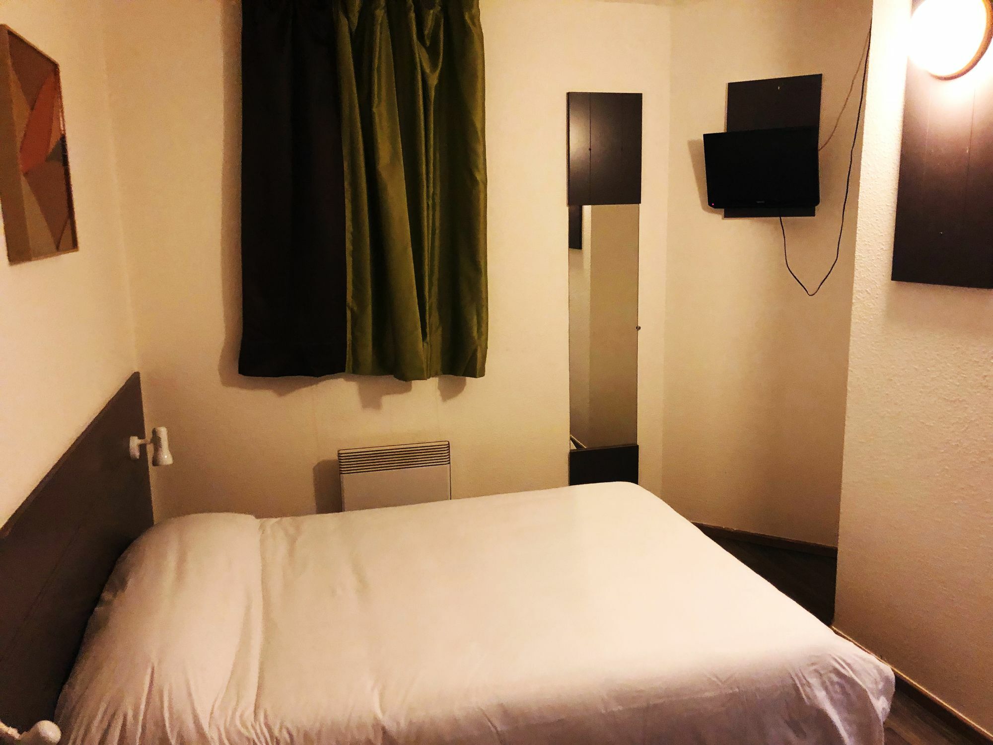 Hotel 25 Монтелимар Экстерьер фото